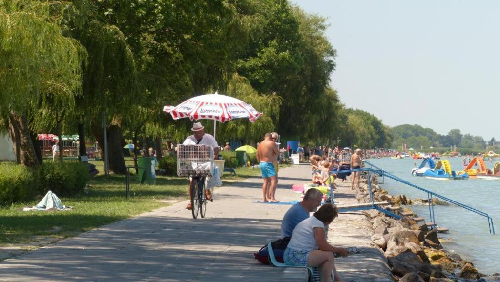 Gruber Apartman Шиофок Экстерьер фото